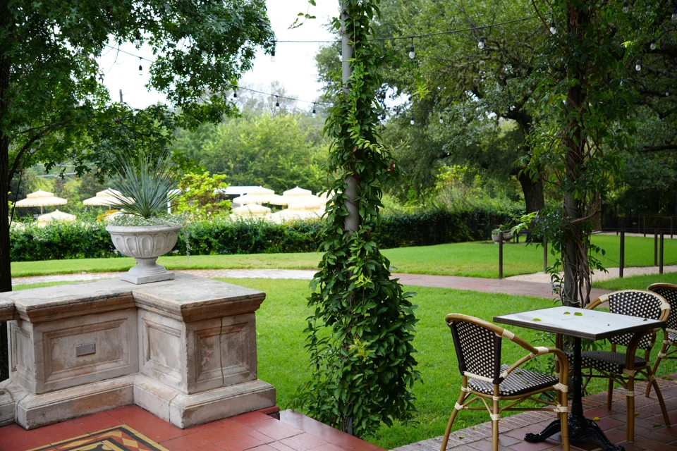 The fountain terrace